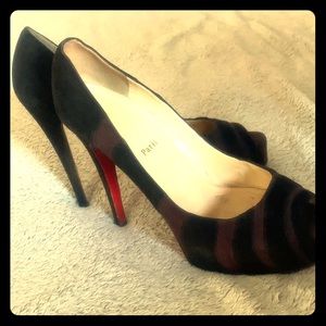 Christian louboutin size 41 heels